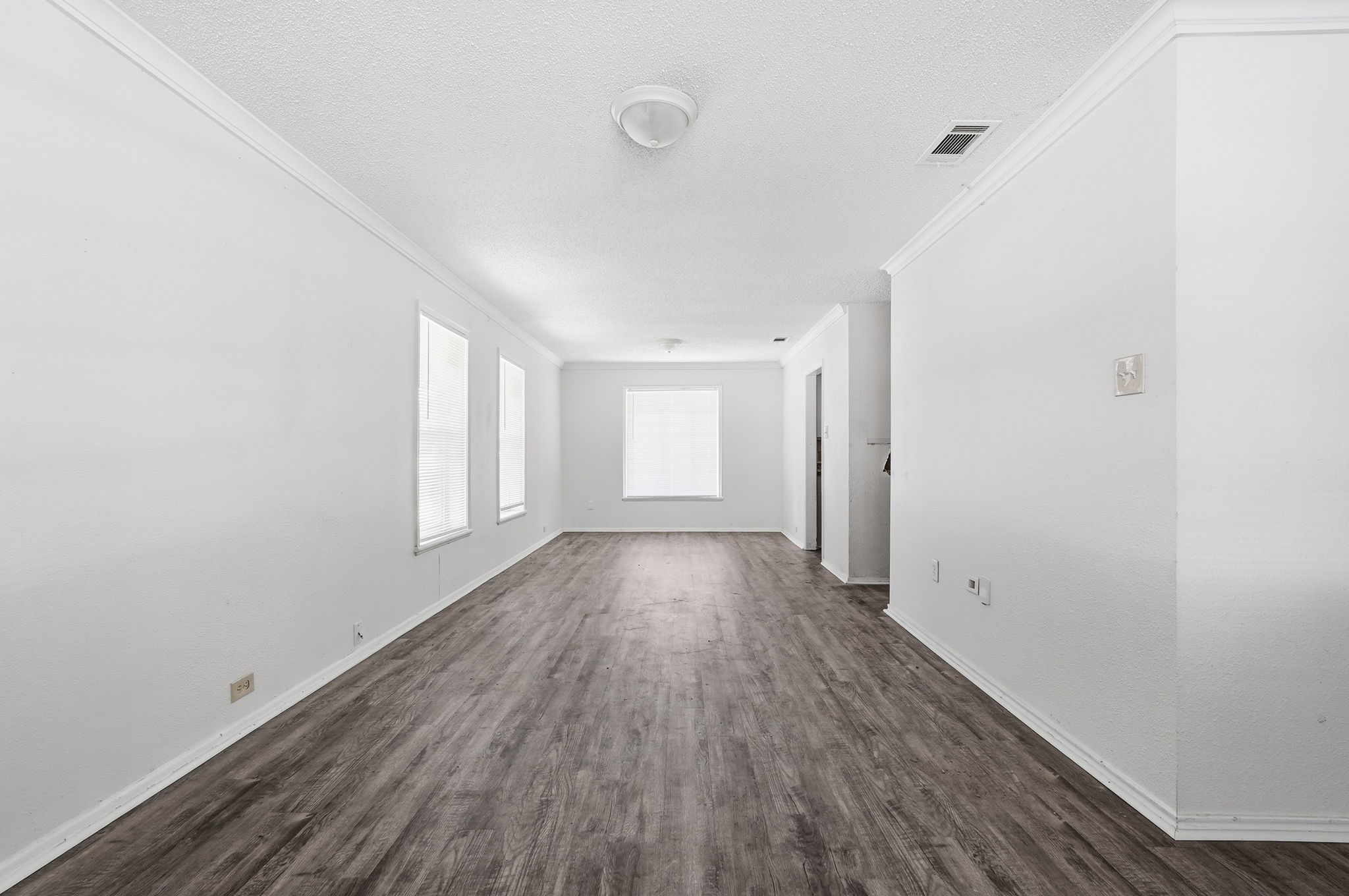 2806 E Atoll Drive Dallas TX 75216