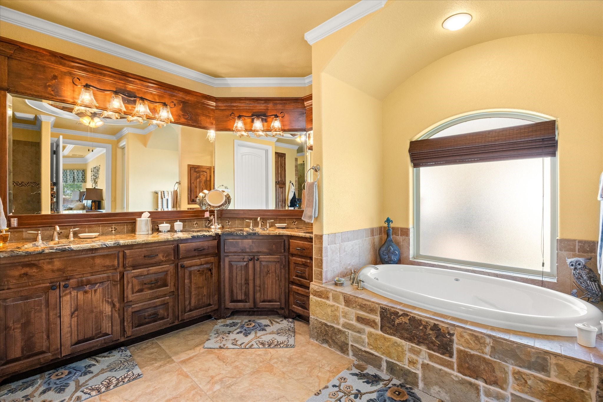 1014 Sunset Bay Court Granbury TX 76048
