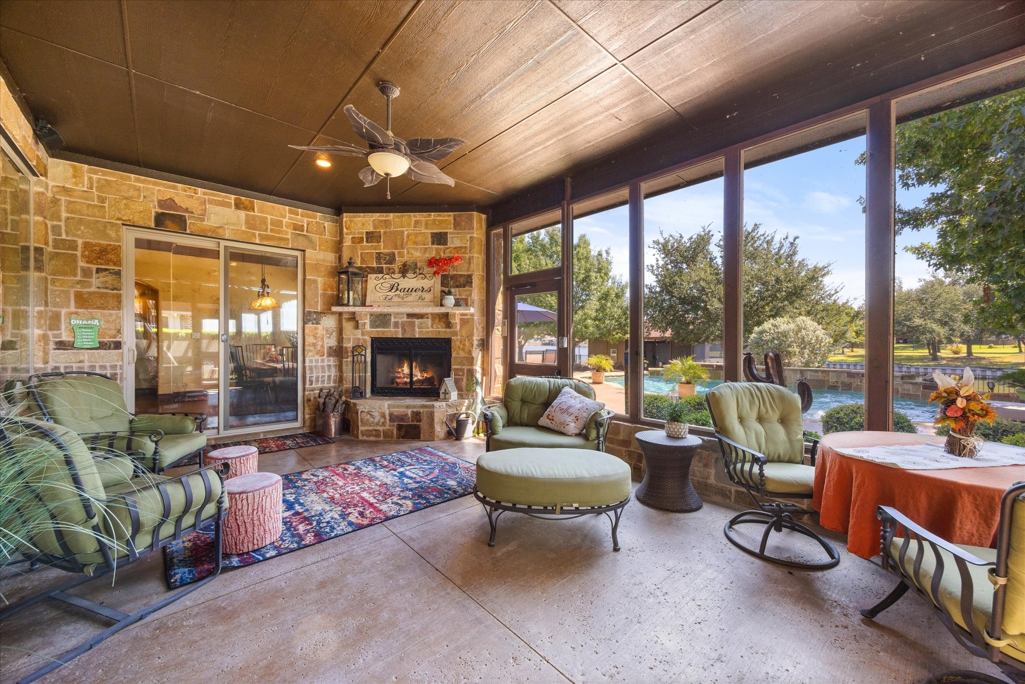 1014 Sunset Bay Court Granbury TX 76048