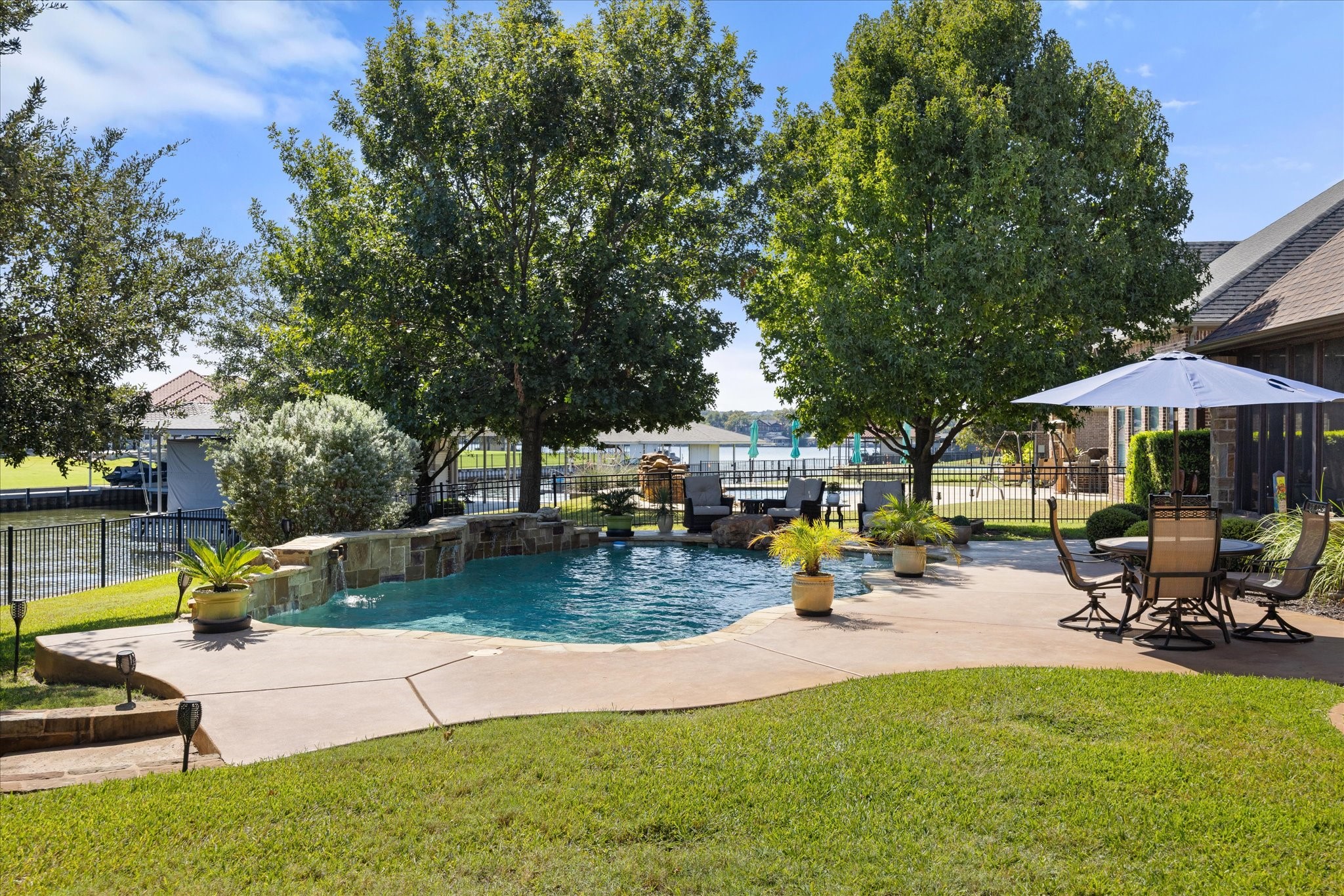 1014 Sunset Bay Court Granbury TX 76048