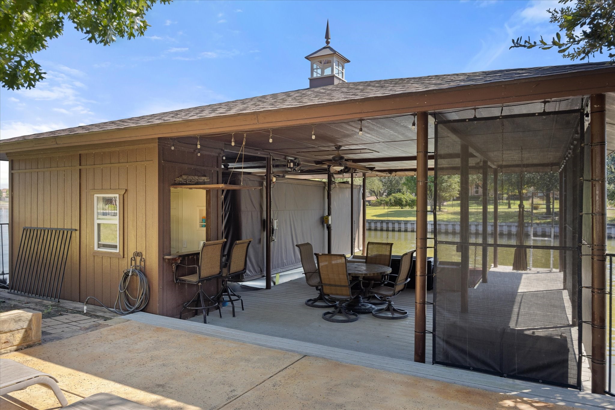 1014 Sunset Bay Court Granbury TX 76048
