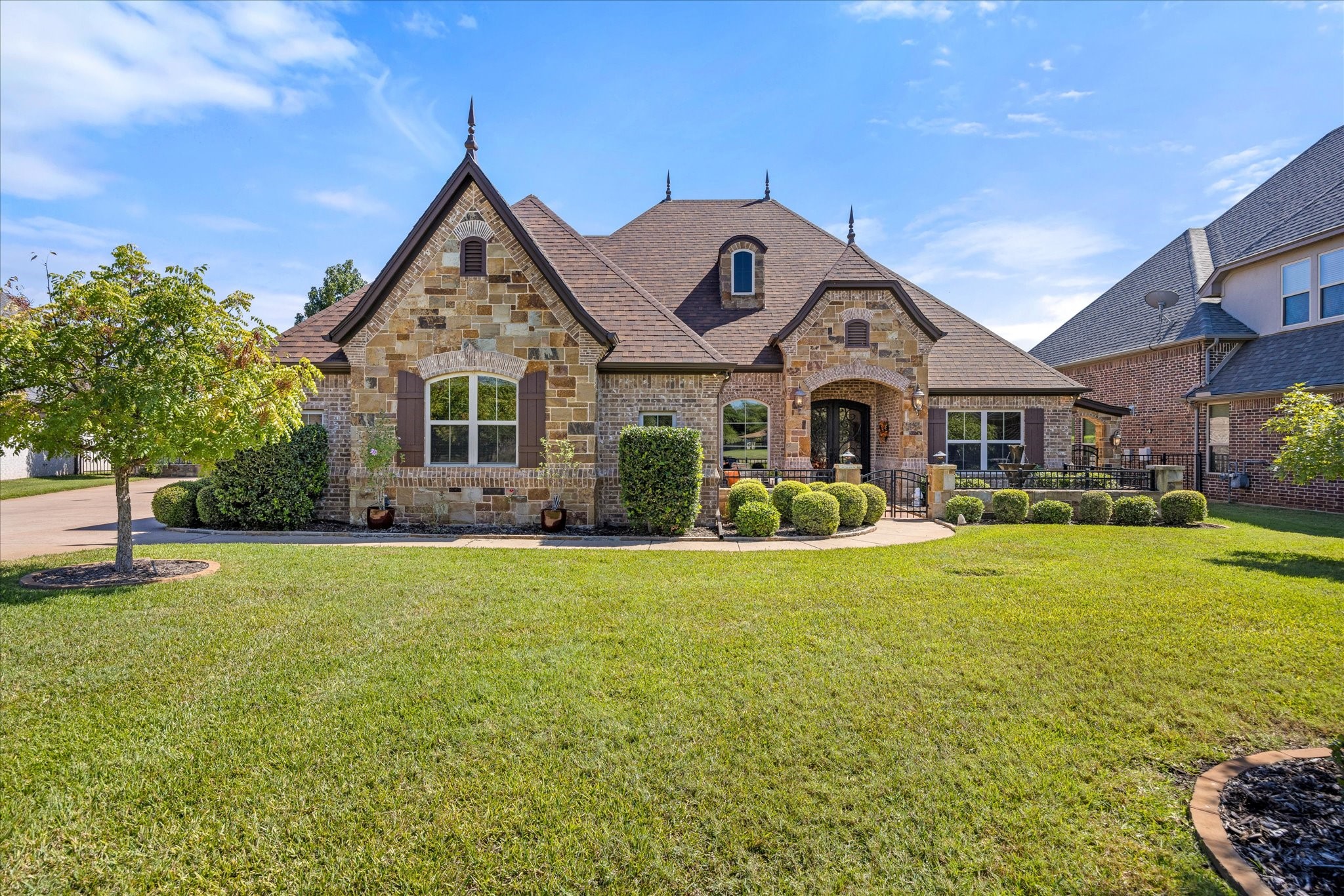 1014 Sunset Bay Court Granbury TX 76048