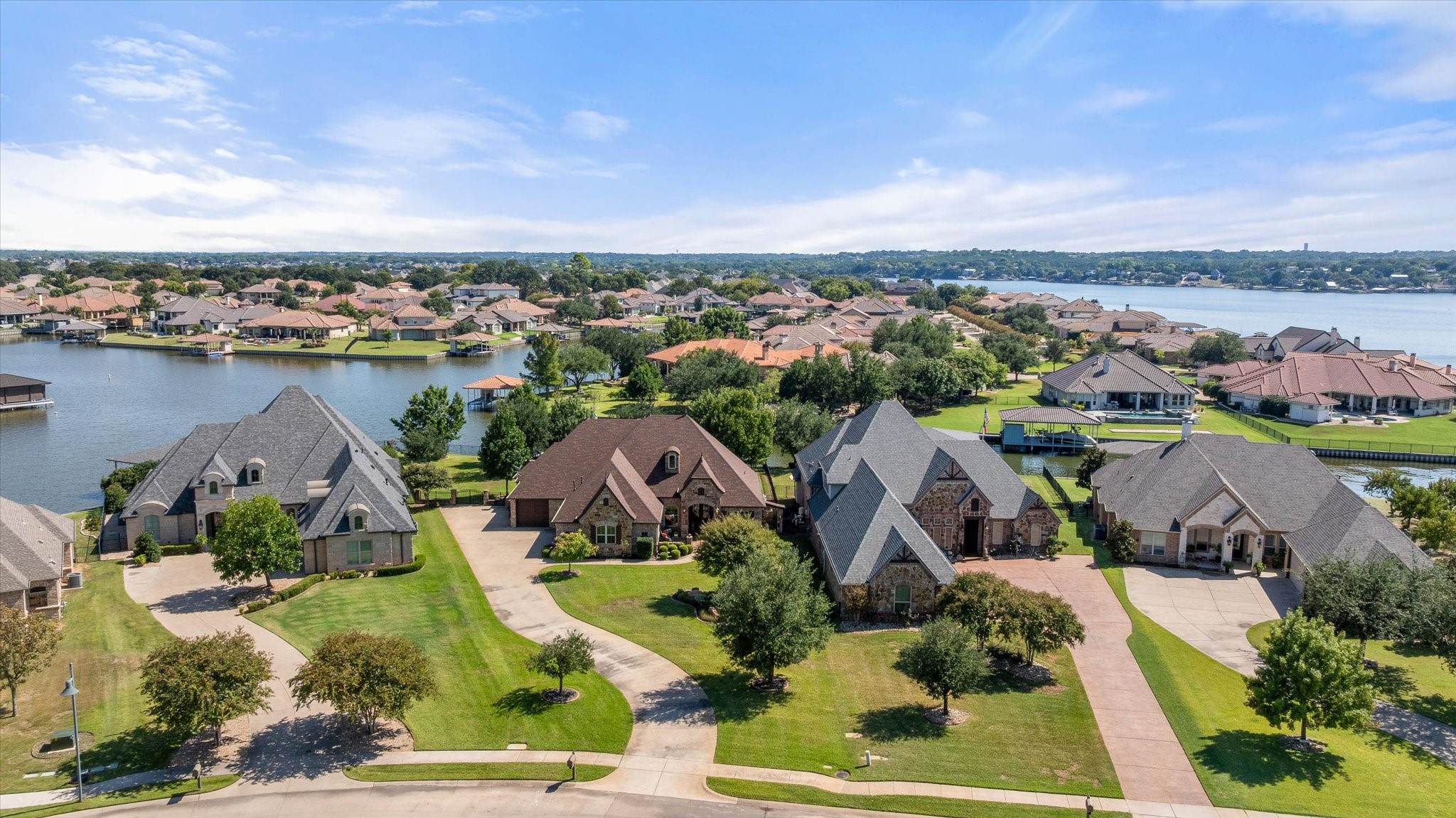 1014 Sunset Bay Court Granbury TX 76048