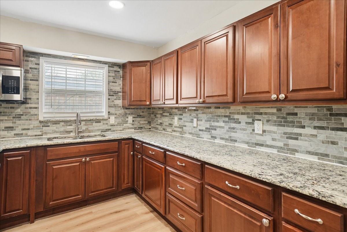 2509 Avenel Drive Farmers Branch TX 75234