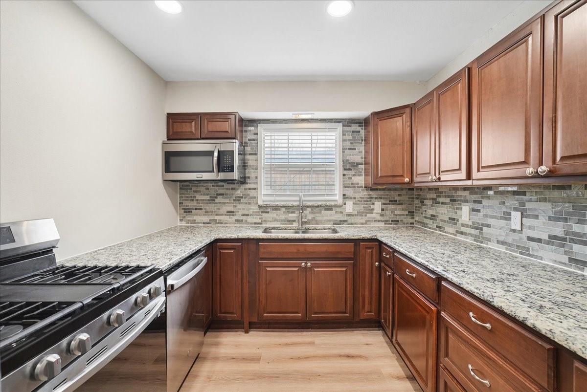 2509 Avenel Drive Farmers Branch TX 75234