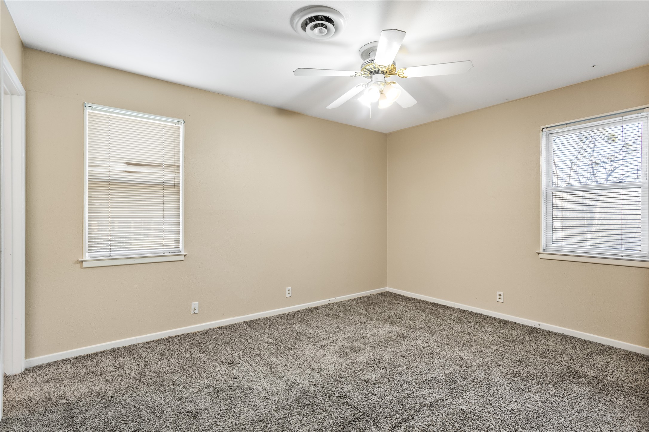 112 N Imperial Drive Denison TX 75020