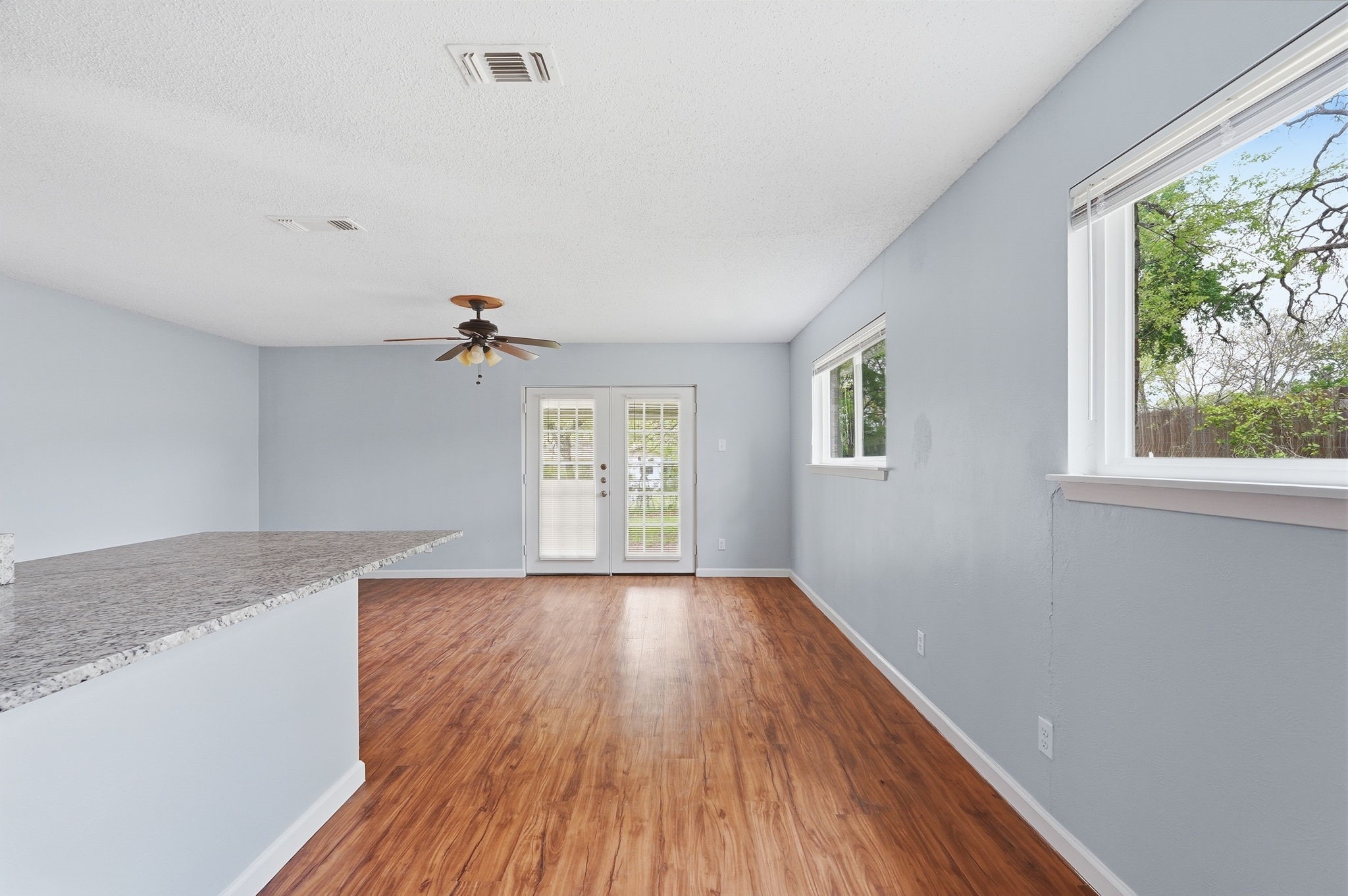 6246 Guilford Street Forest Hill TX 76119