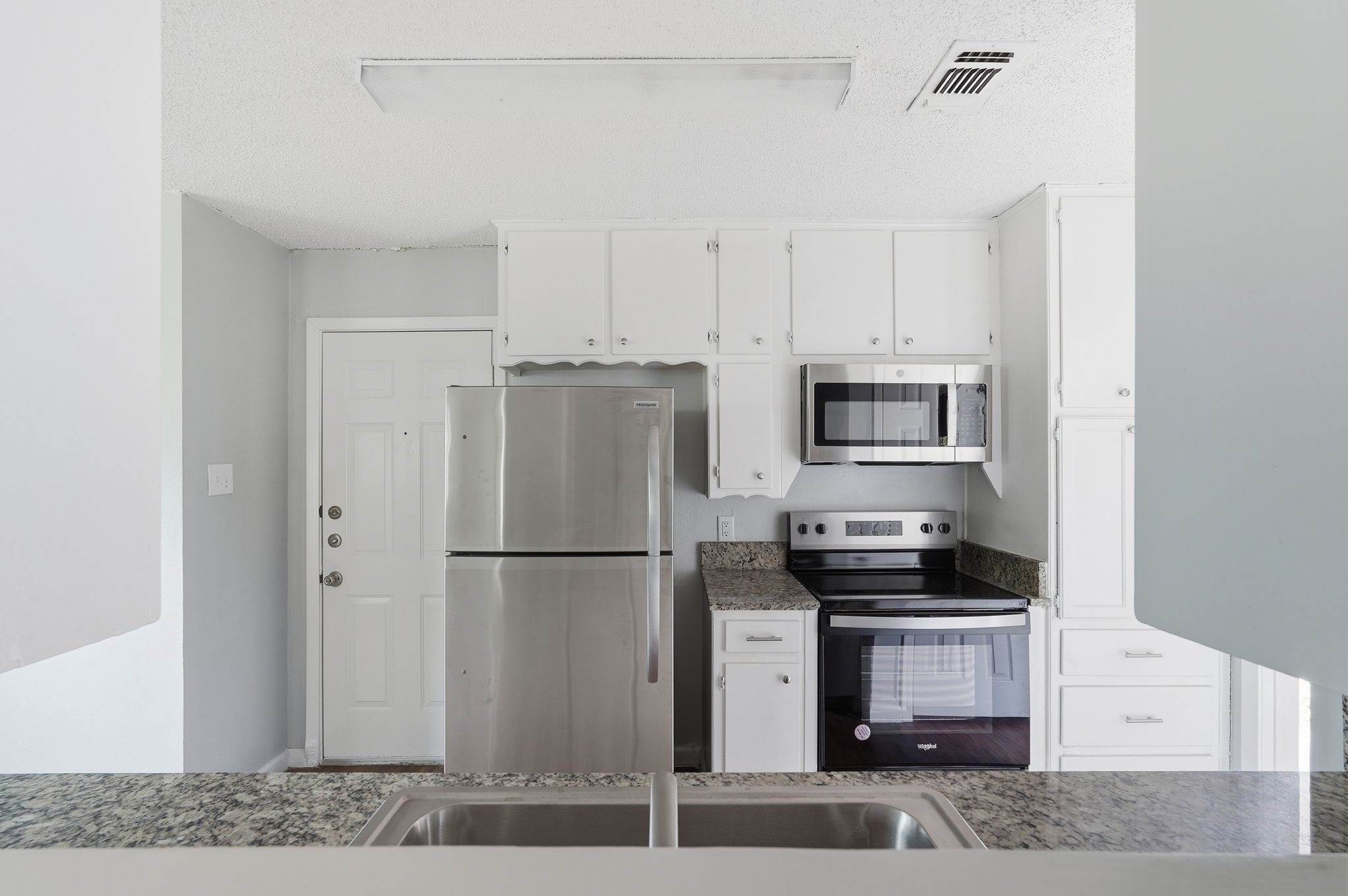 6246 Guilford Street Forest Hill TX 76119