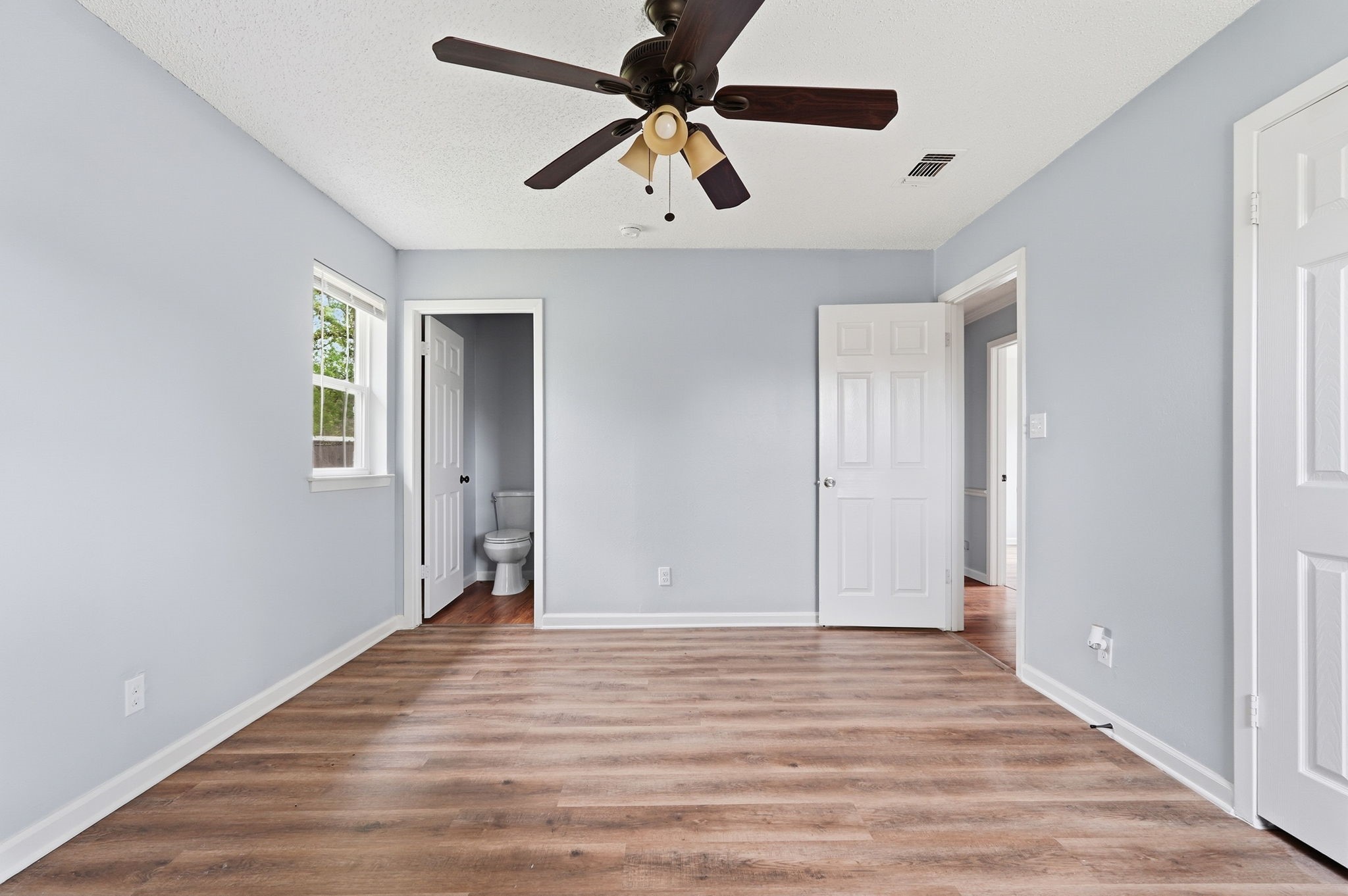 6246 Guilford Street Forest Hill TX 76119