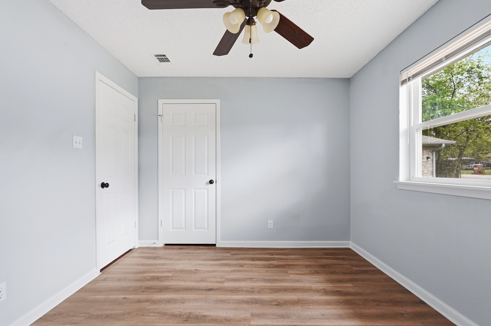 6246 Guilford Street Forest Hill TX 76119