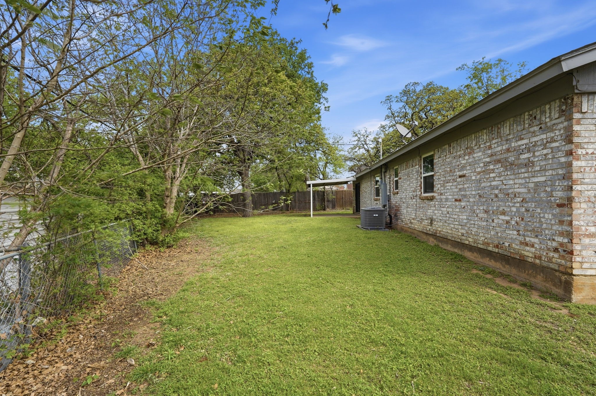 6246 Guilford Street Forest Hill TX 76119