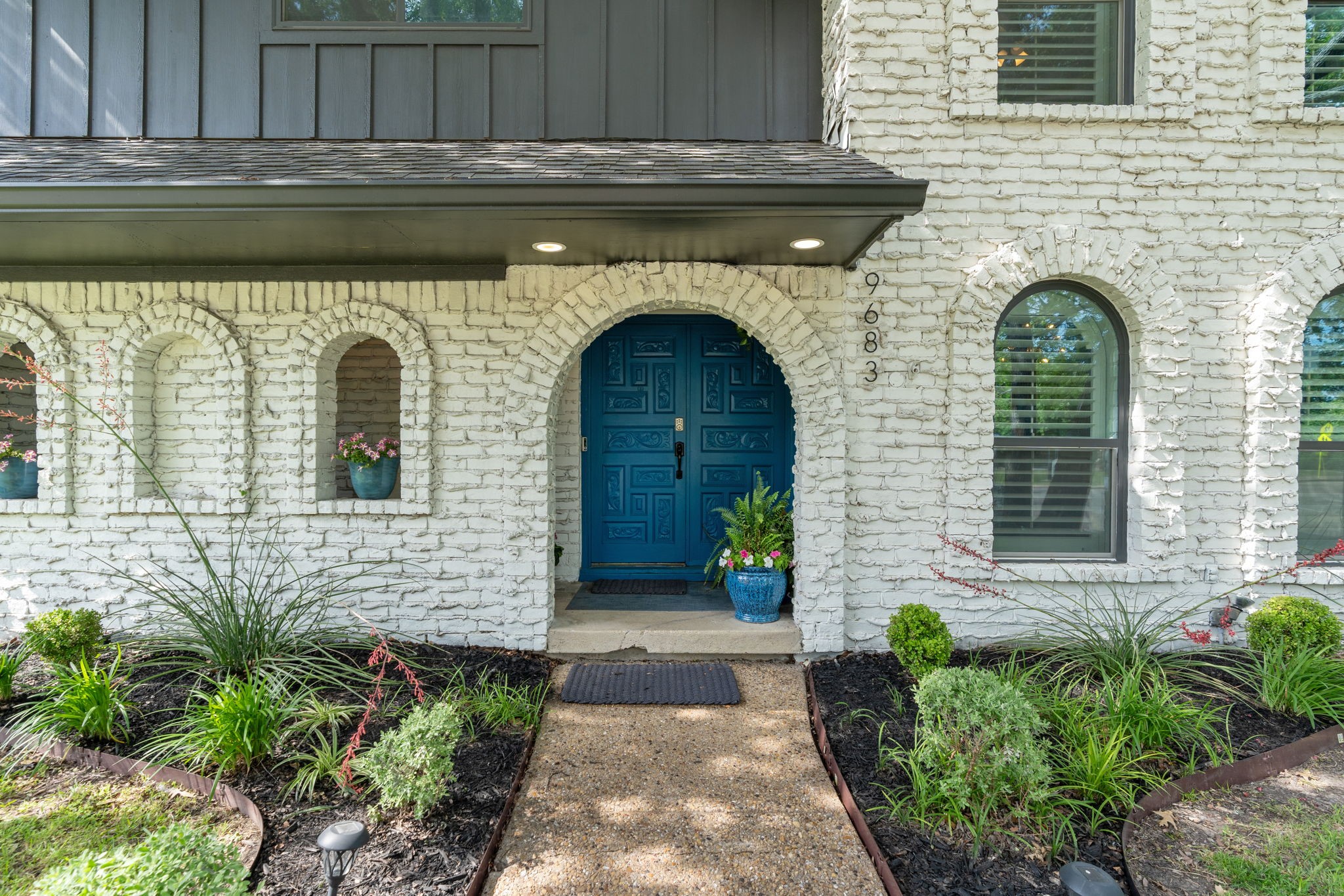 9683 Whitehurst Drive Dallas TX 75243