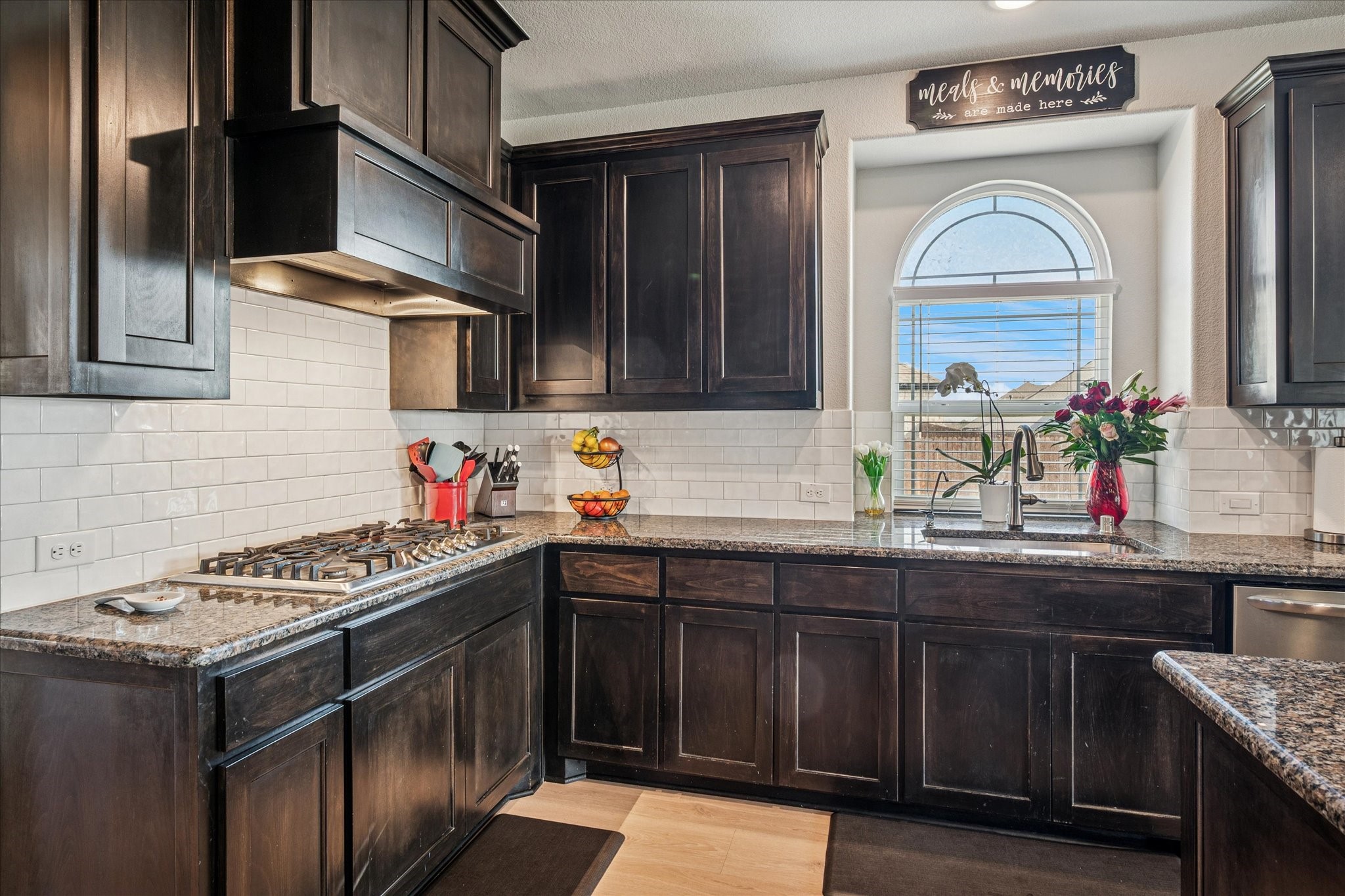 506 Crestview Drive Midlothian TX 76065