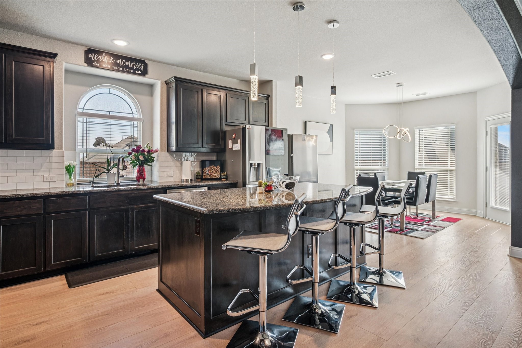 506 Crestview Drive Midlothian TX 76065
