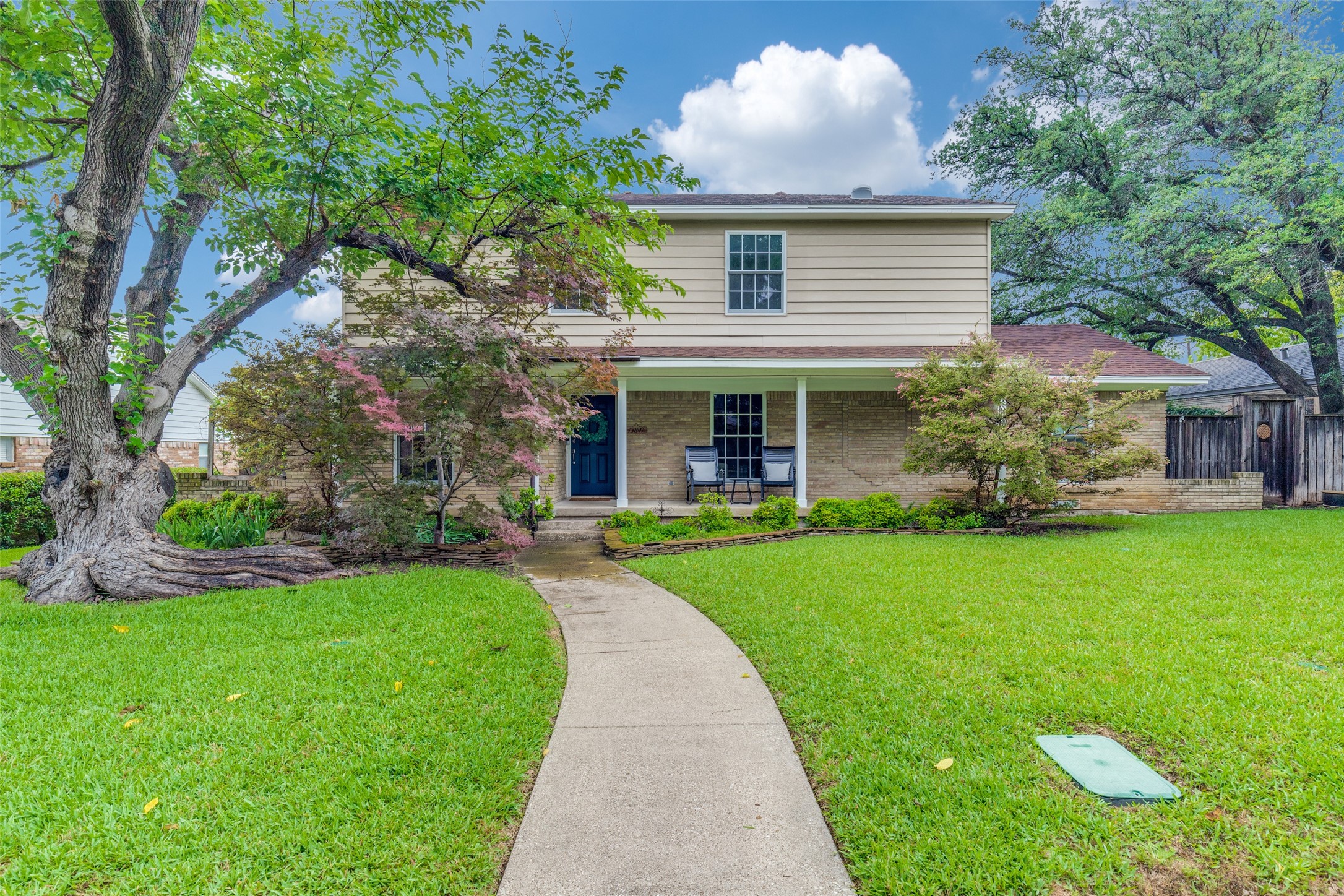 13841 Far Hills Lane Dallas TX 75240