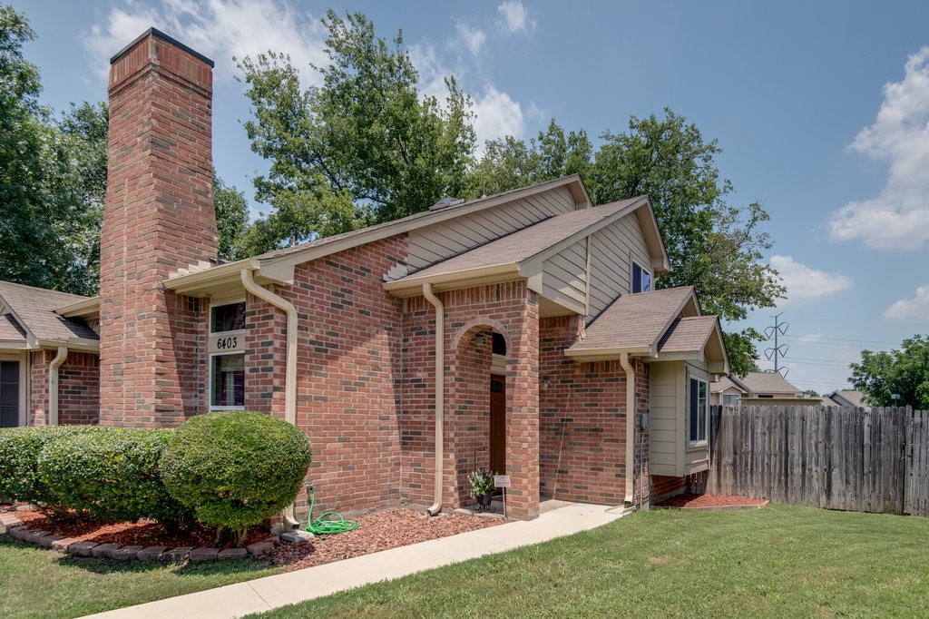 6403 Valleybrooke Court Arlington TX 76001