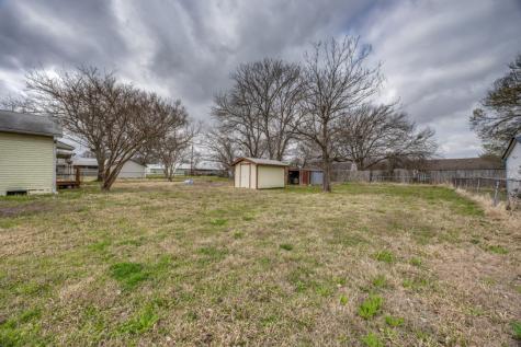 308 N Bois D Arc Street Savoy TX 75479