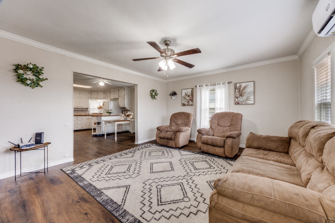 308 N Bois D Arc Street Savoy TX 75479
