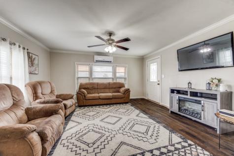 308 N Bois D Arc Street Savoy TX 75479