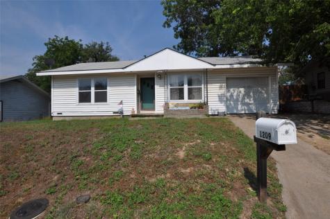 1209 Grace Street Weatherford TX 76086