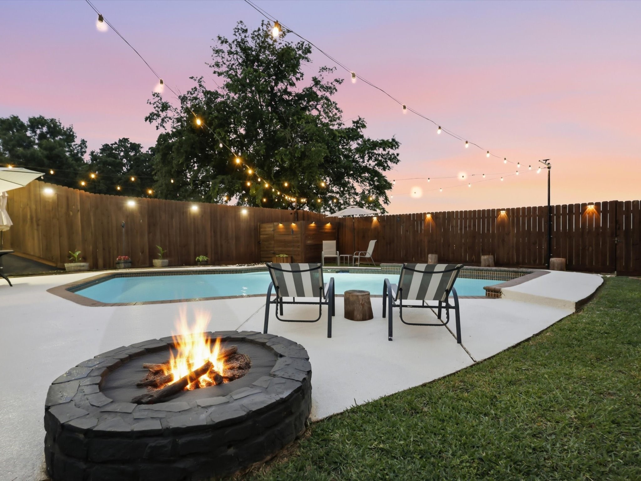 3109 Emerald Street Bedford TX 76021