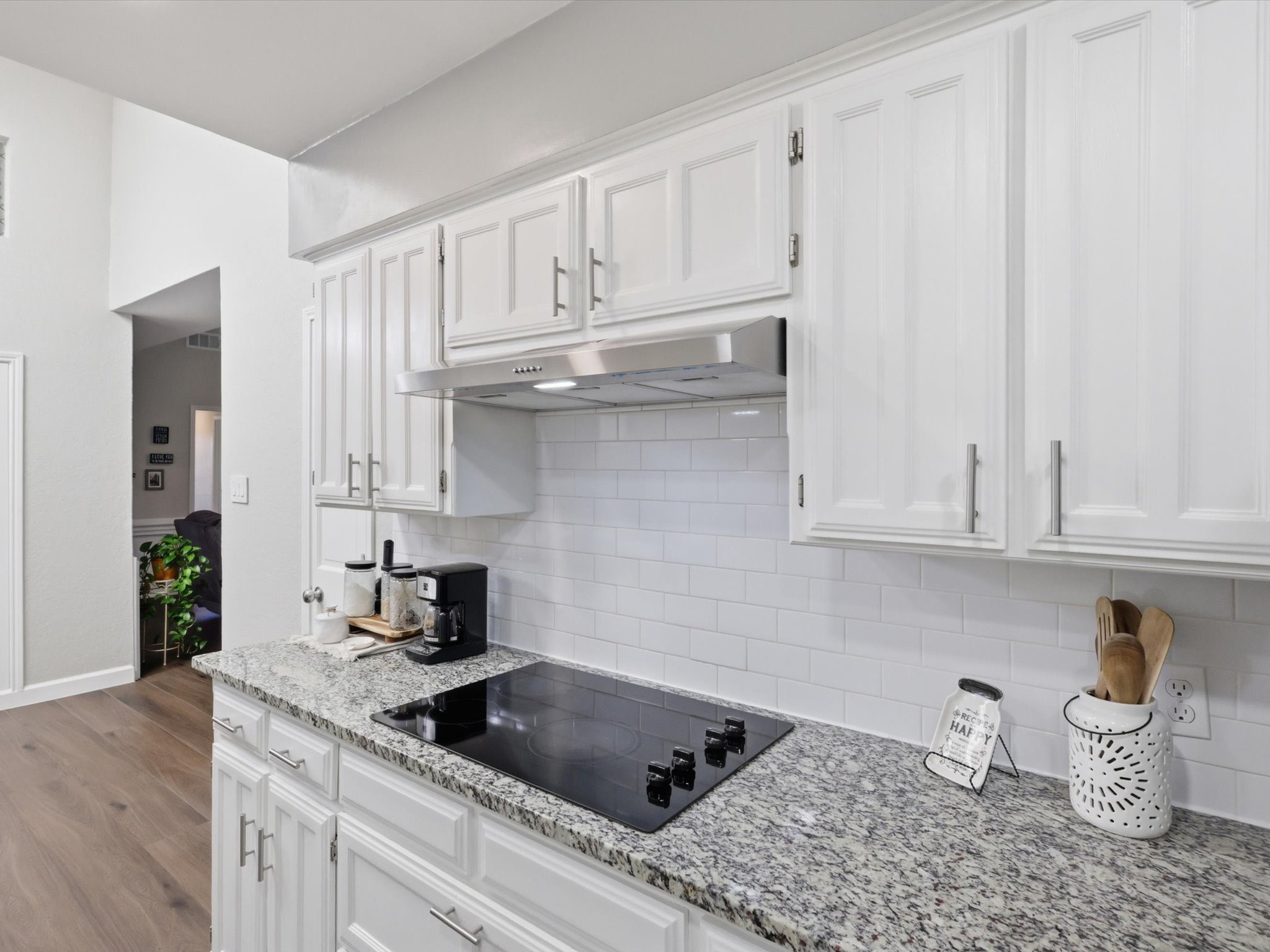 3109 Emerald Street Bedford TX 76021