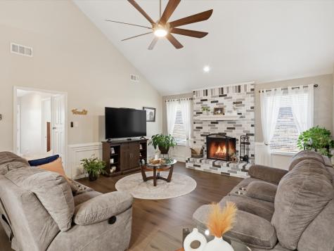 3109 Emerald Street Bedford TX 76021