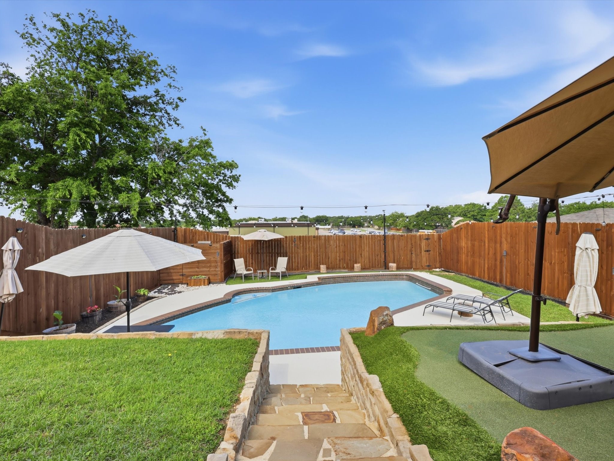 3109 Emerald Street Bedford TX 76021