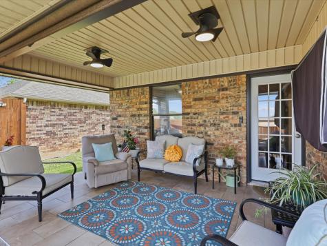 3109 Emerald Street Bedford TX 76021