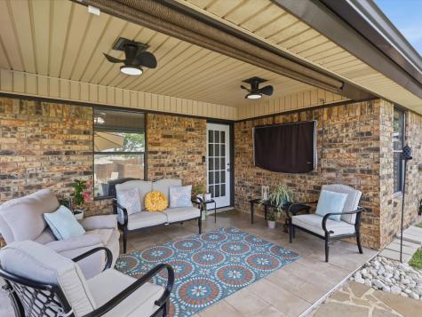 3109 Emerald Street Bedford TX 76021