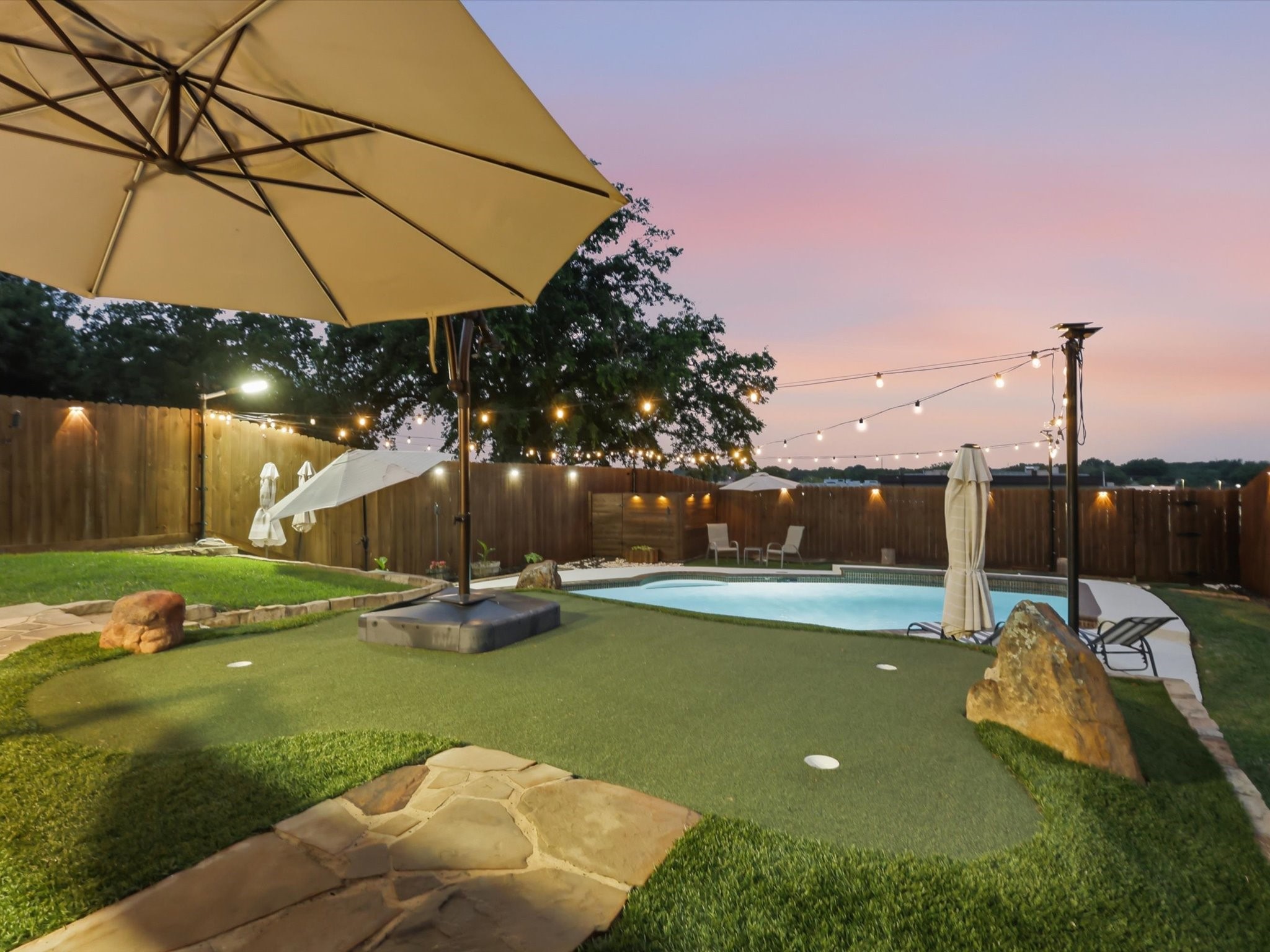 3109 Emerald Street Bedford TX 76021