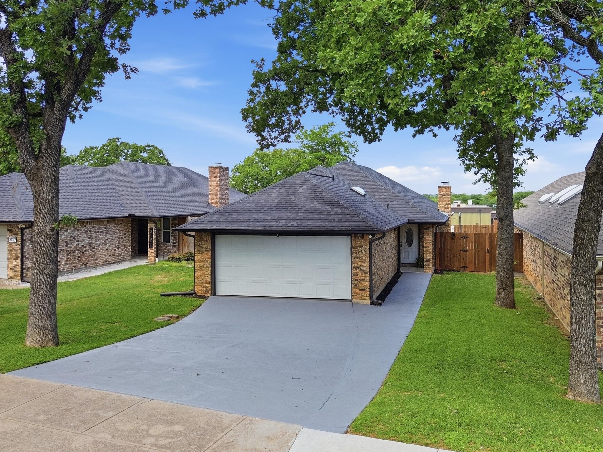 3109 Emerald Street Bedford TX 76021