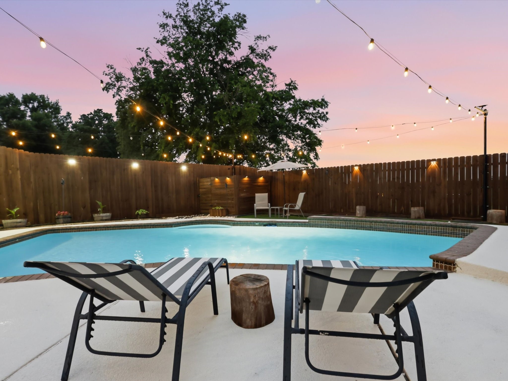 3109 Emerald Street Bedford TX 76021