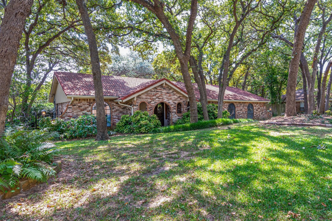 1809 Arthur Drive Colleyville TX 76034