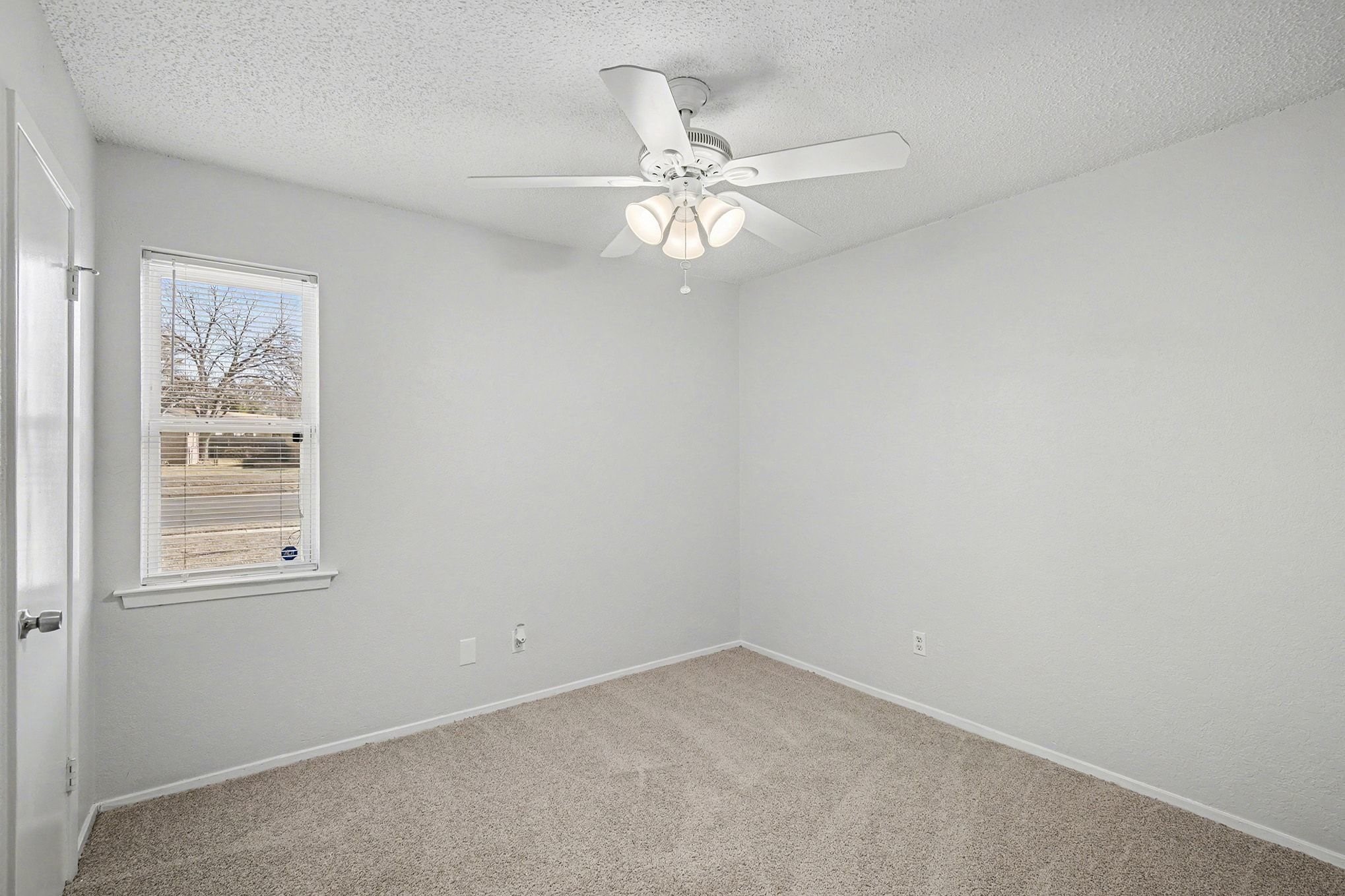 125 Roundtree Drive Crowley TX 76036