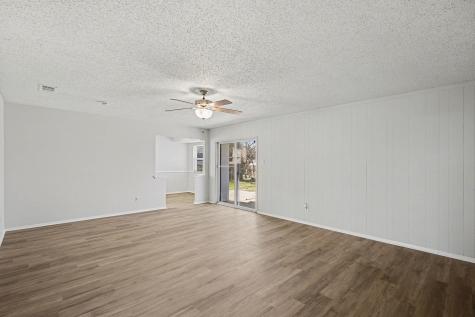 125 Roundtree Drive Crowley TX 76036