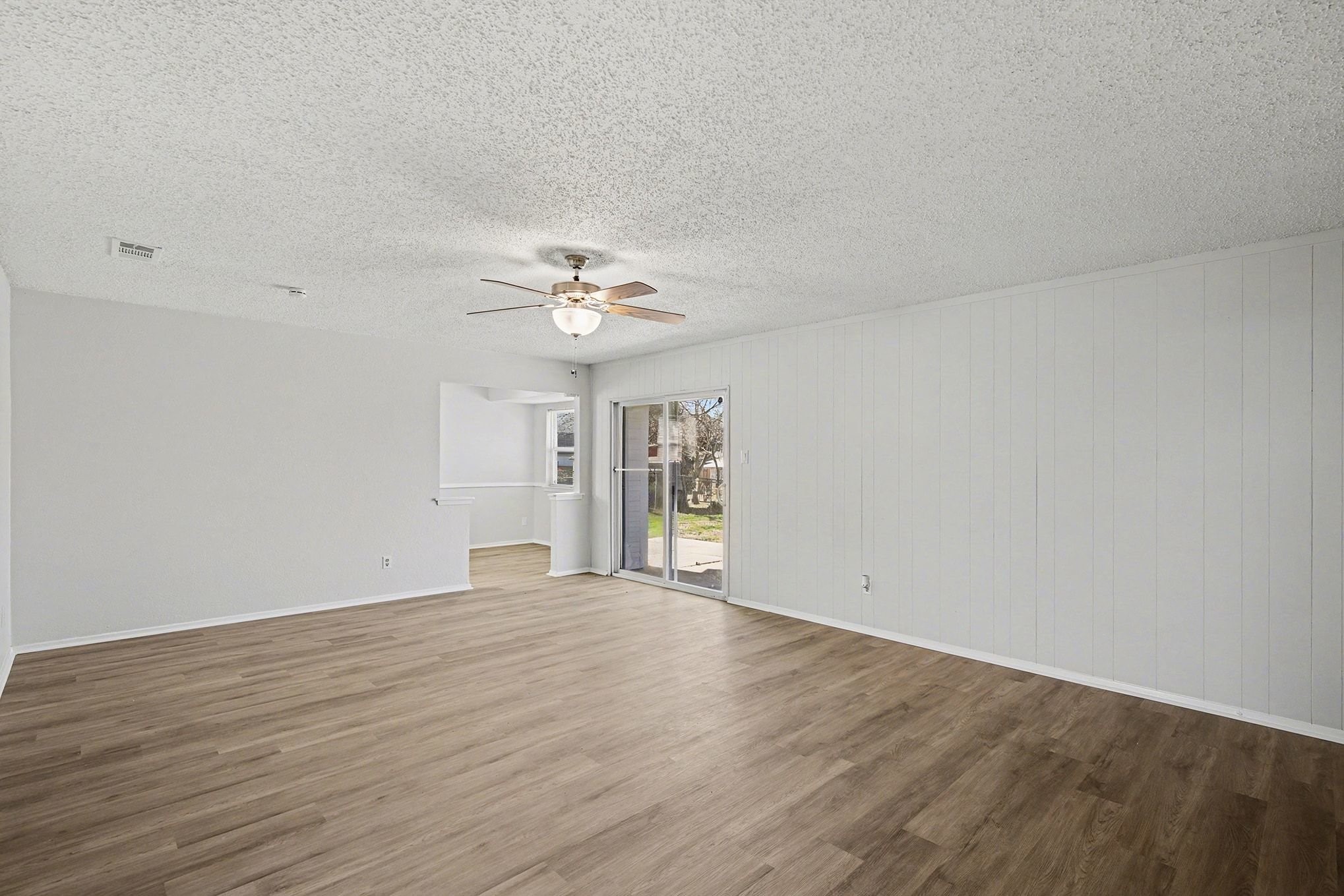 125 Roundtree Drive Crowley TX 76036