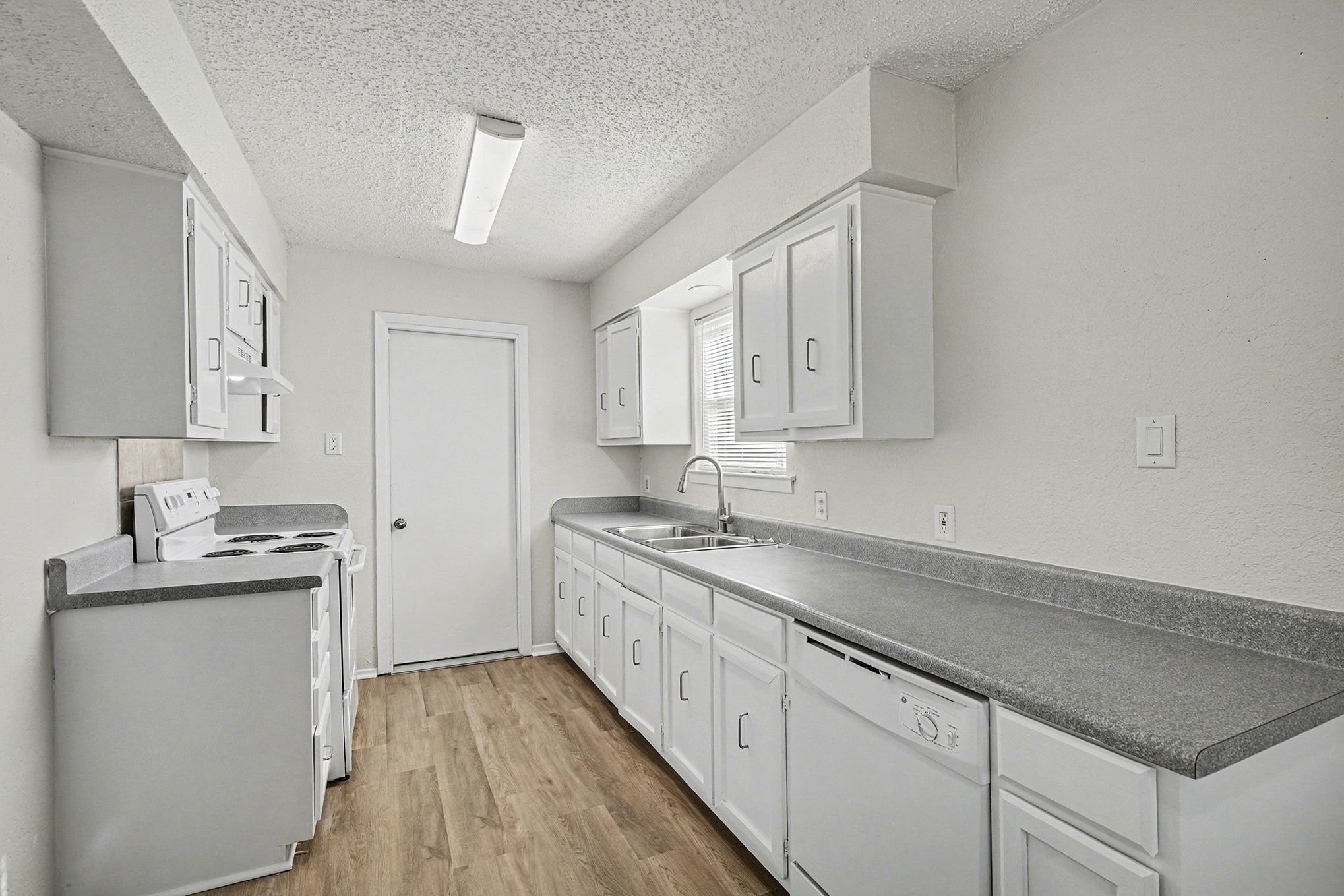 125 Roundtree Drive Crowley TX 76036