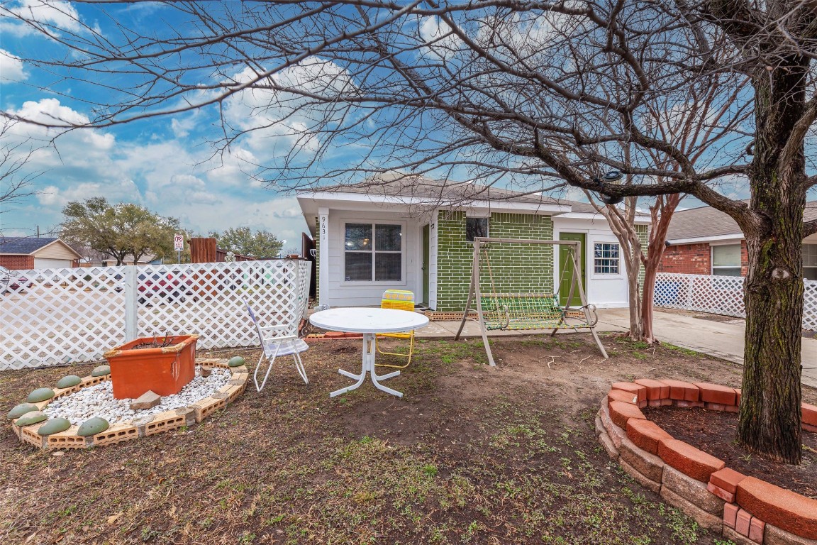 9631 Valley Mills Lane Dallas TX 75227