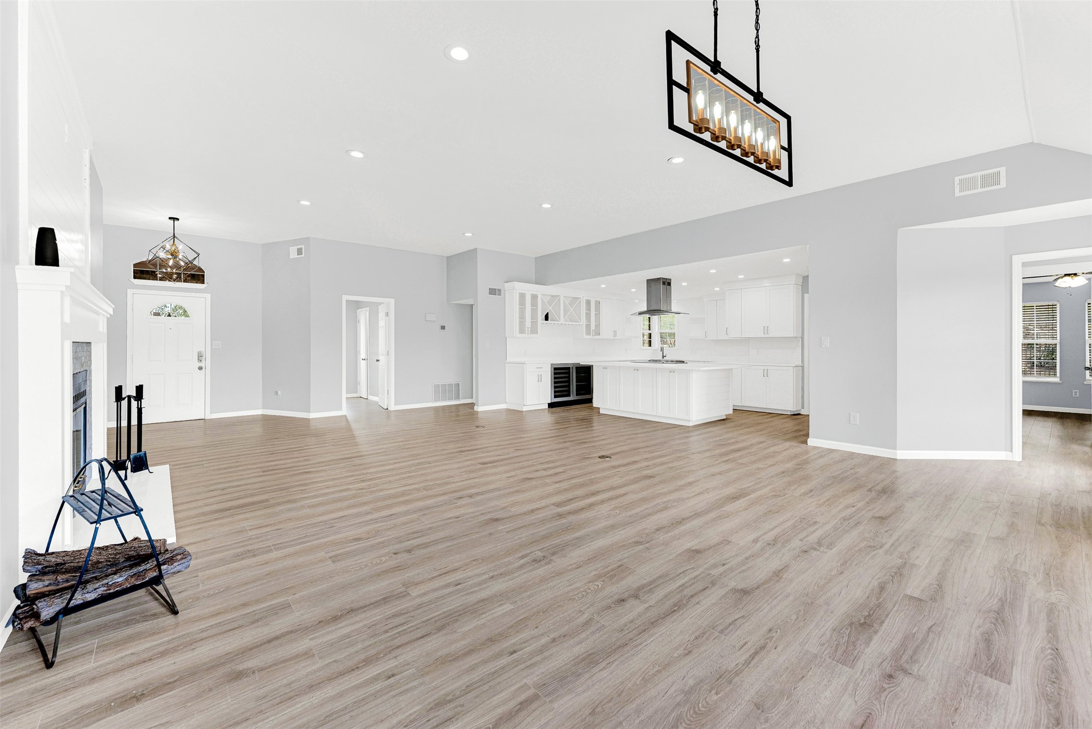 1201 E Oaklawn Drive Talty TX 75160
