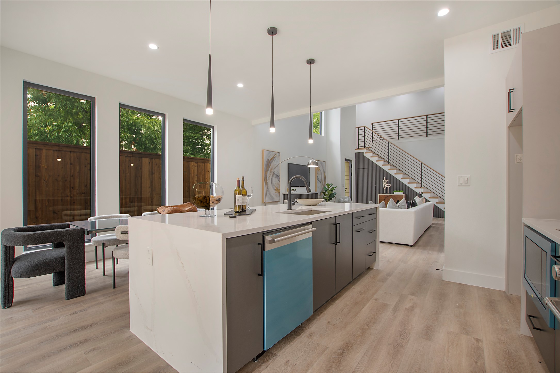 2306 Hondo Avenue Dallas TX 75219