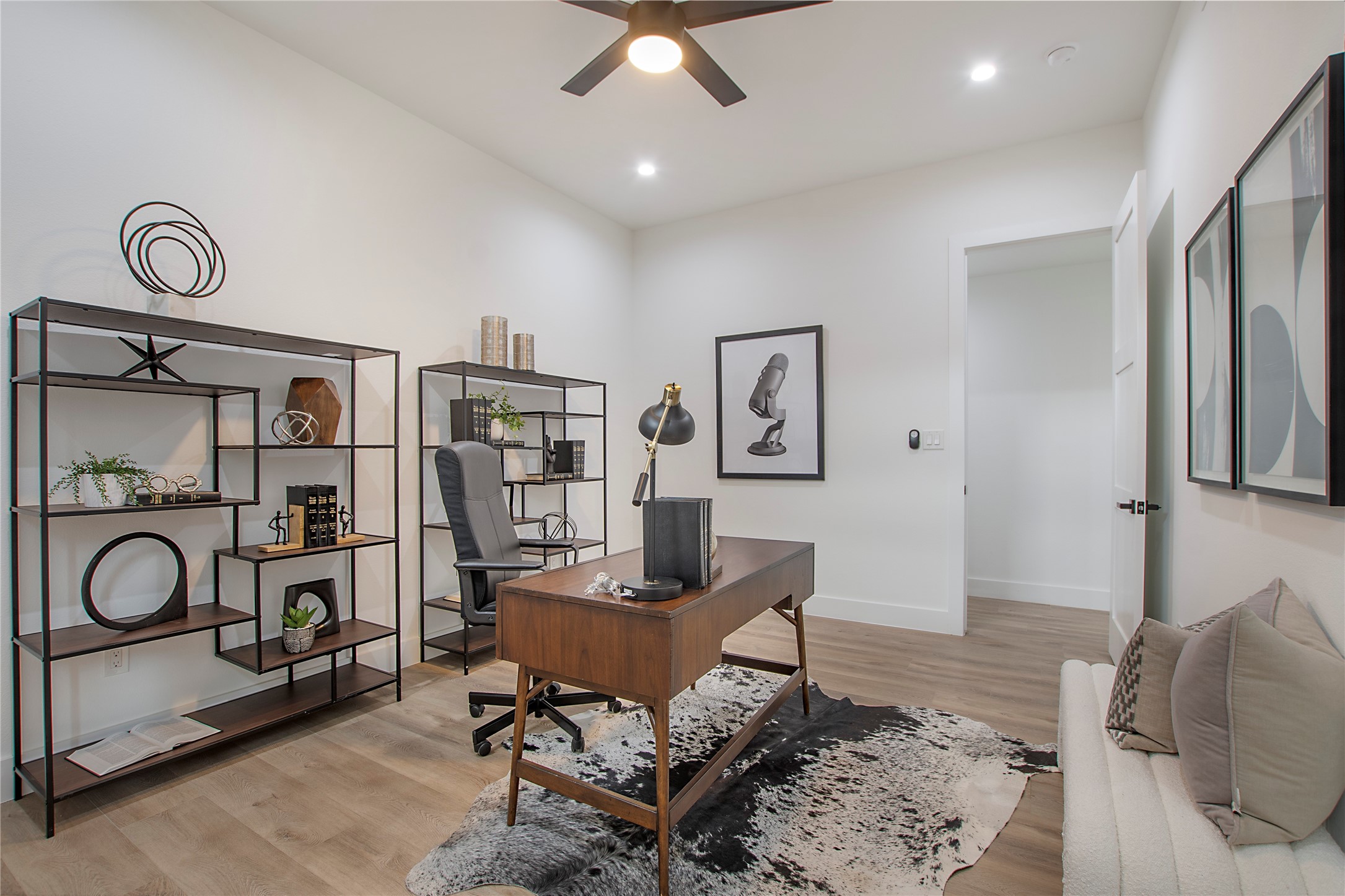 2306 Hondo Avenue Dallas TX 75219
