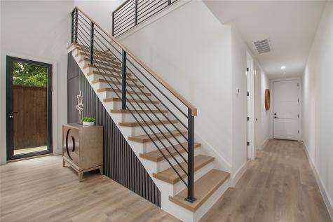 2306 Hondo Avenue Dallas TX 75219