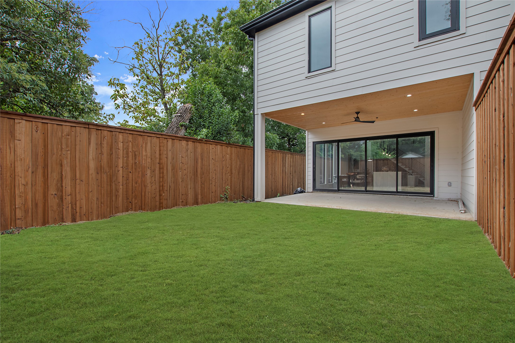 2306 Hondo Avenue Dallas TX 75219