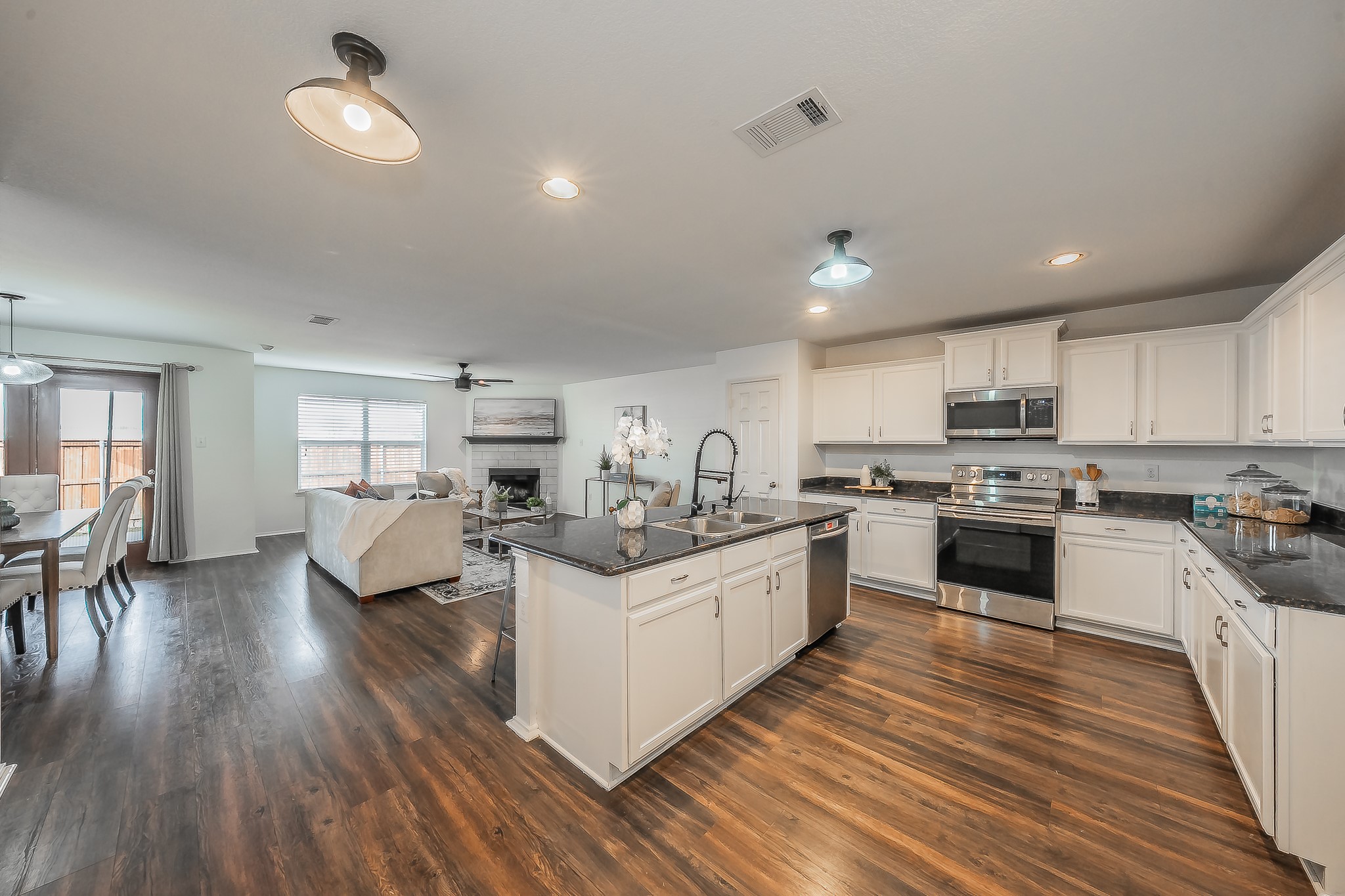 10541 Rising Knoll Lane Fort Worth TX 76131