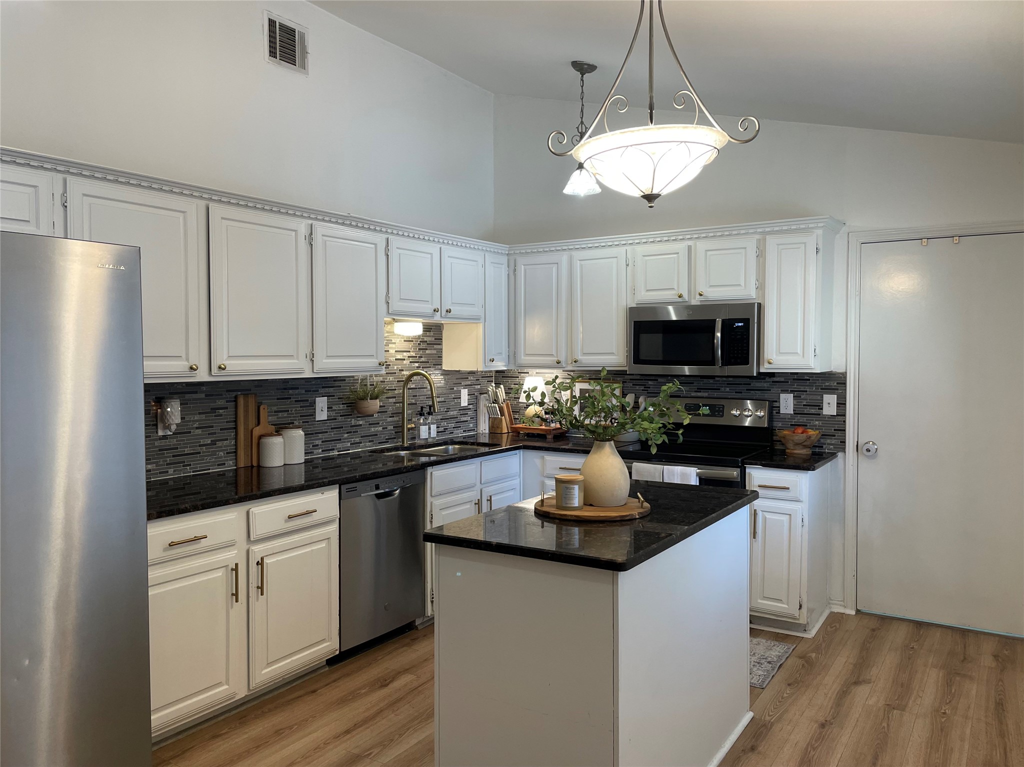 3801 Lofland Lane Rowlett TX 75088