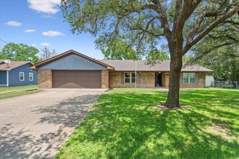 109 Hilltop Street Riesel TX 76682