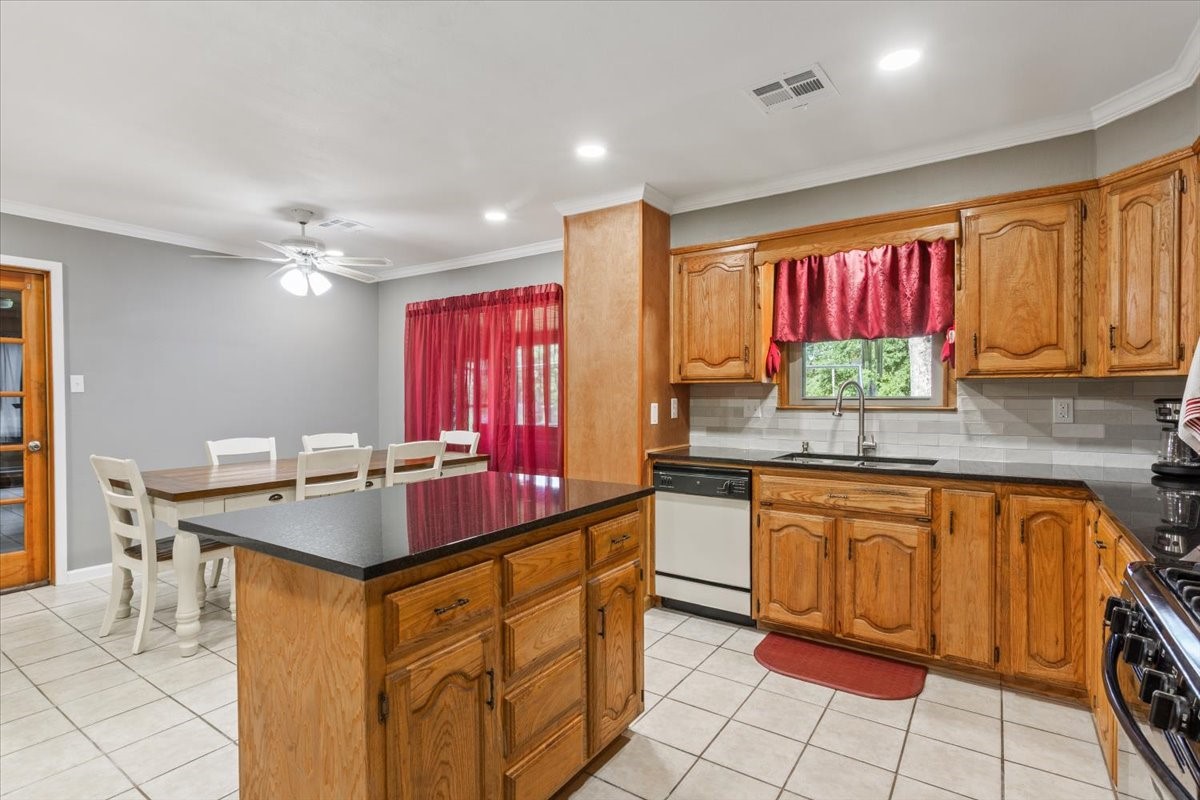 109 Hilltop Street Riesel TX 76682