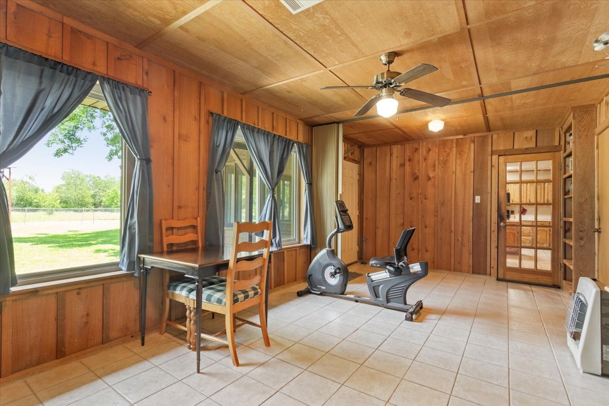 109 Hilltop Street Riesel TX 76682