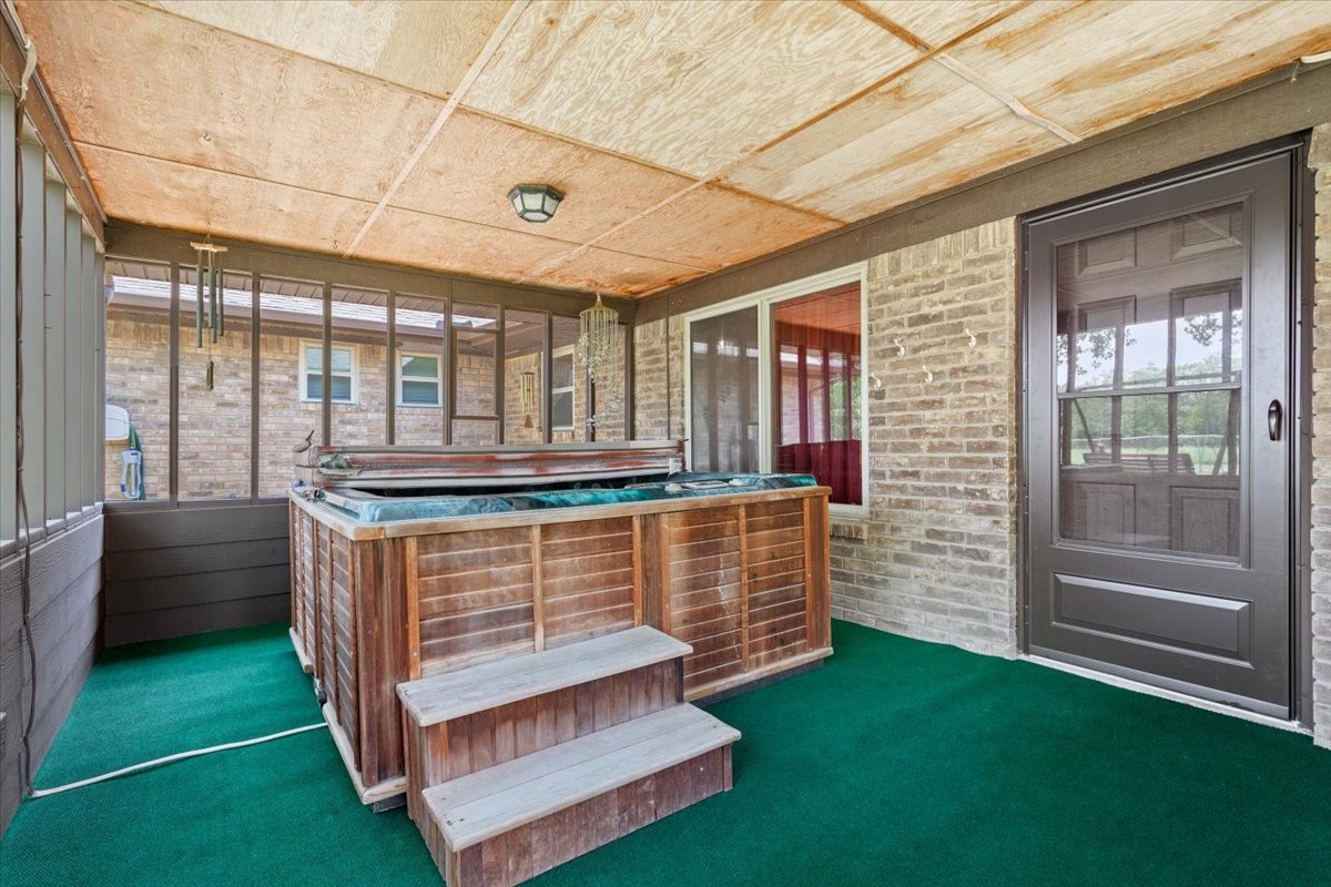 109 Hilltop Street Riesel TX 76682